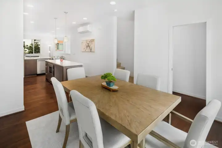 Smart Hue Lighting system lets you set the tone throughout.