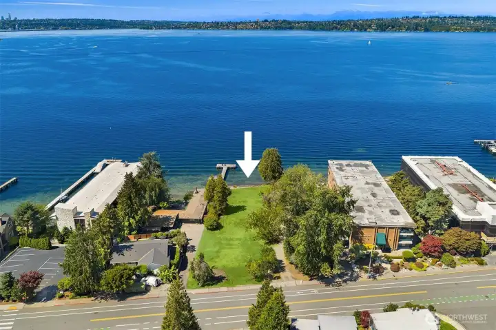 Its desirable location provides easy access to Carillon Point's vibrant restaurants and shops, a short stroll to downtown Kirkland's amenities, and proximity to the Kirkland Corridor Trail and three waterfront parks. Located near major tech employers Google and Microsoft. Discover an extraordinary development prospect in a truly coveted Kirkland waterfront setting.