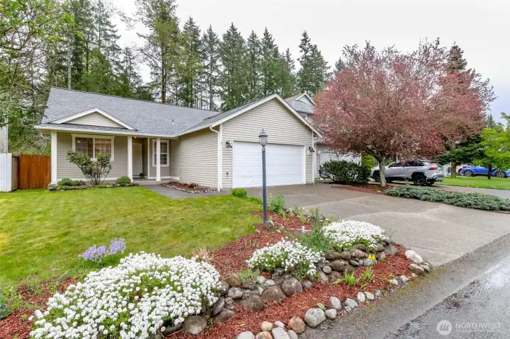 Welcome home to 21903 65th Ave. Ct. E. Spanaway, WA.  Low maintenance vinyl siding, newer roof, newer AC,  All new kitchen appliances, new kitchen faucet, new furnace and updated blinds.