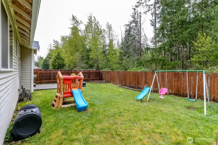 Lots of room to stretch and play back here.