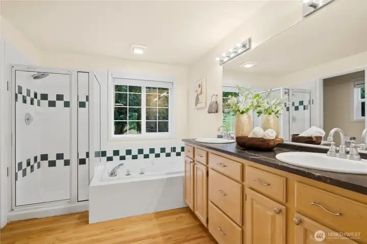 Master Room Full Bath