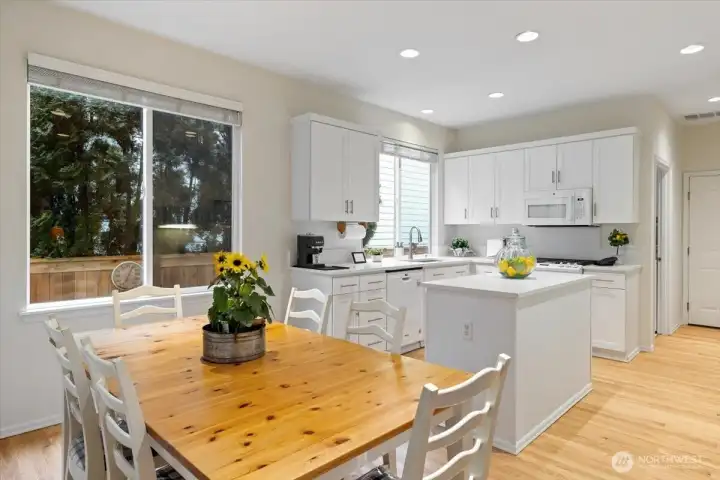 Kitchen eat in area