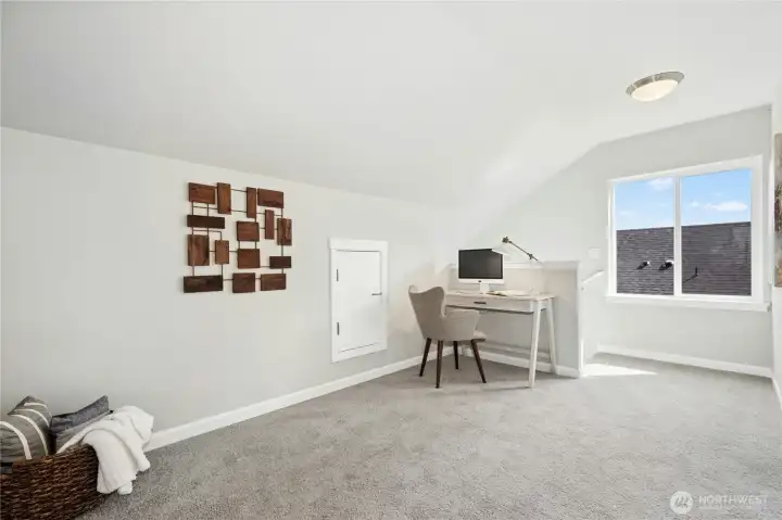 **THIS HOME IS A UNDER CONSTRUCTION. Photos are of a different home, same floorplan. Colors, features and specs will vary.