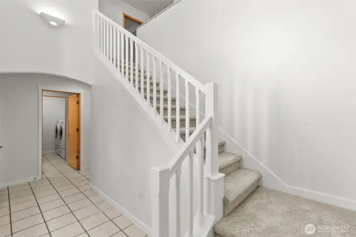 Vaulted entry to the home is spacious and bright, with fresh paint and brand new carpet to welcome you. Vaulted entry to the home is spacious and bright, with fresh paint and brand new carpet to welcome you.