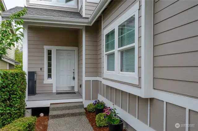 This wonderful home is waiting for you to take over ownership, close to all shopping, restaurants and easy access to I-5.