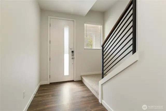Lower level - Entrance