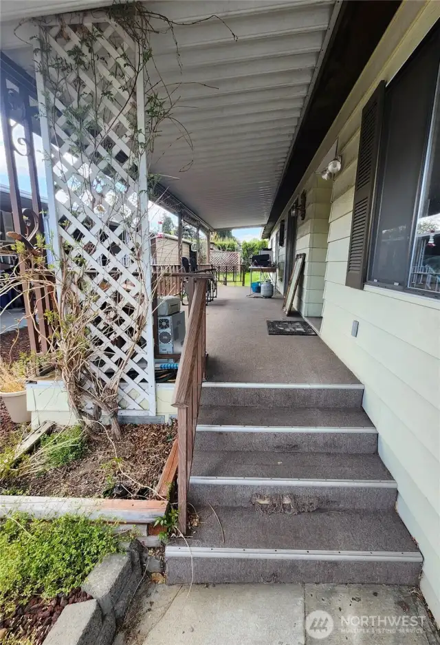 Long spacious covered front deck