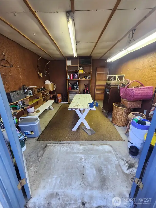 Great sized shop/she shed/man cave/storage