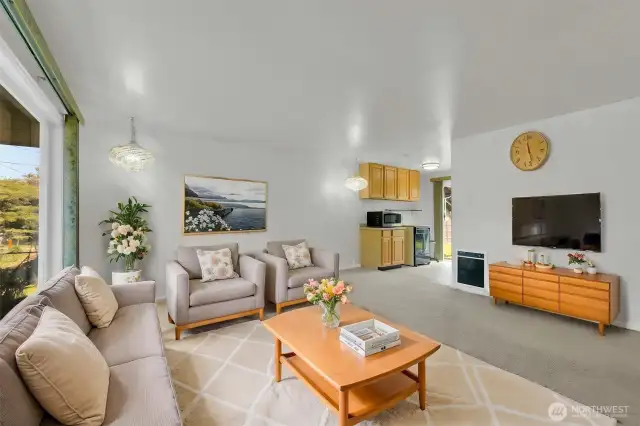 Virtual stage of living room