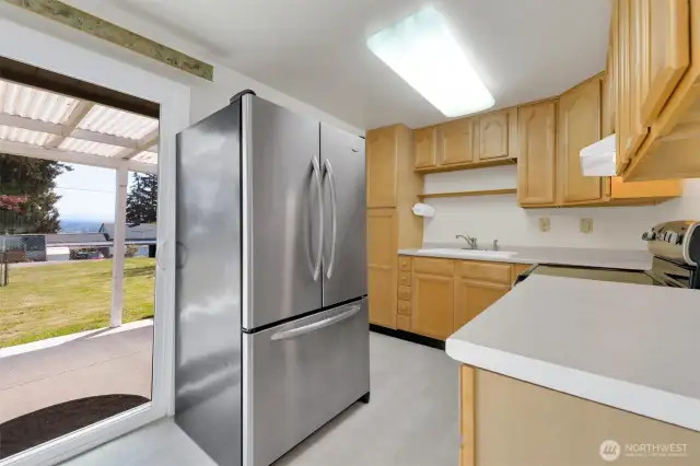 Kitchen with newer frigerated