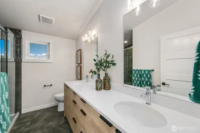 Spacious primary bath