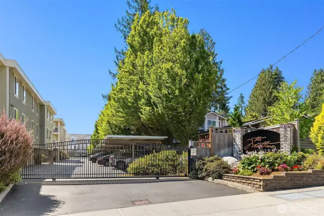North gate off 200th St