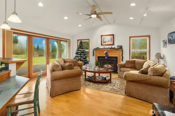 Big windows, tons of light