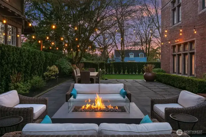 Another photo of the backyard. Note the large patio pavers.