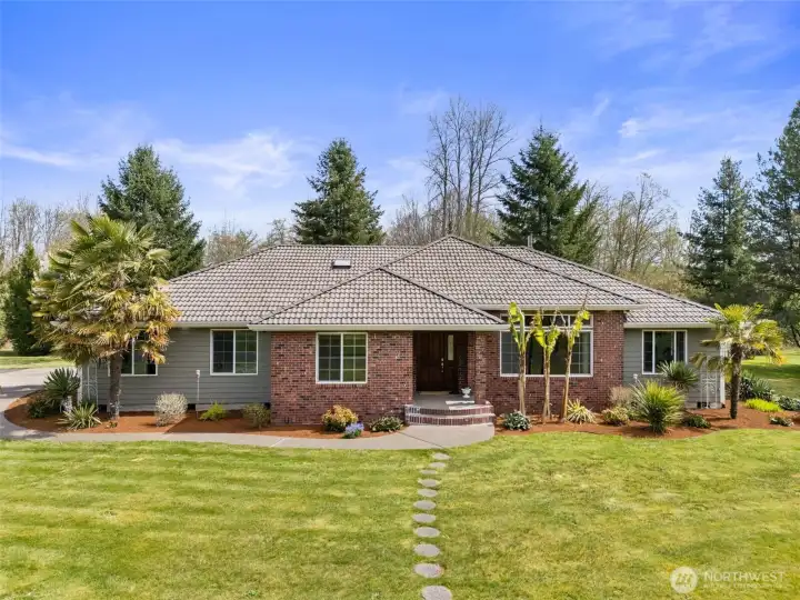 Custom built home with 4"x6" framing