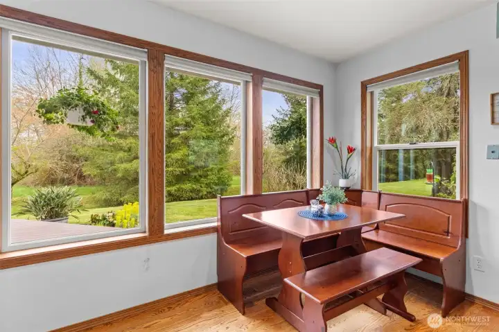 Panoramic windows in eating space