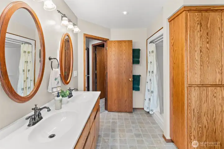 5 piece primary bathroom with lots of storage