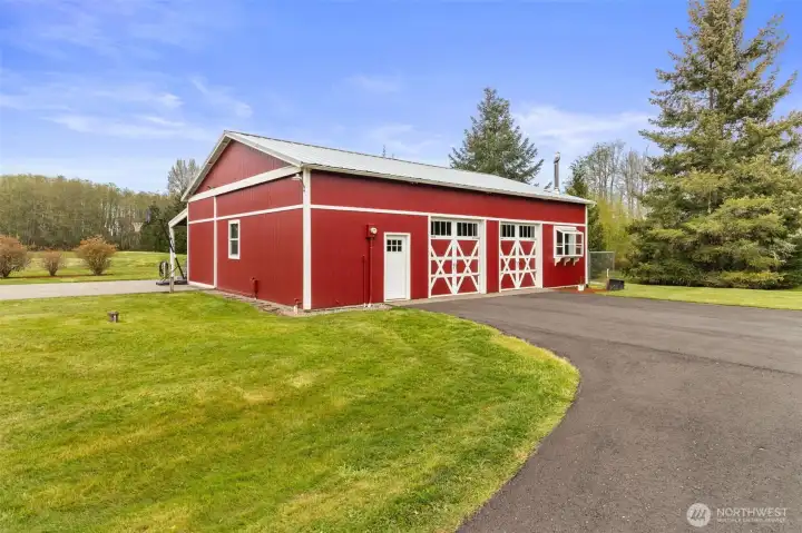 1,728 sq ft heated and insulated shop with RV parking