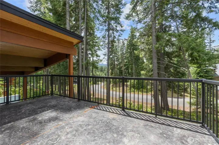 Upstairs-3rd Bedroom Deck
