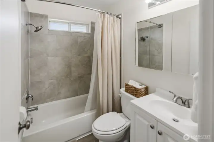 Main bath Main bath