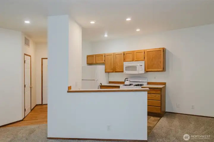 You will need some bar stools so you can enjoy this counter space. You will need some bar stools so you can enjoy this counter space.