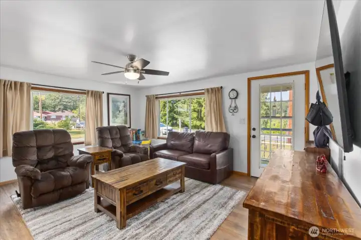 Living room - enjoy the natural light Living room - enjoy the natural light
