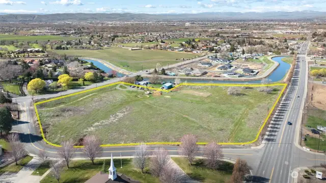 2 Parcels Totaling 7.53 Acres of View Property - Easy Access to the Yakima Country Club and Pacific NW Health Sciences University