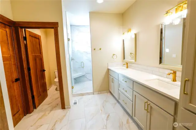 Primary bath