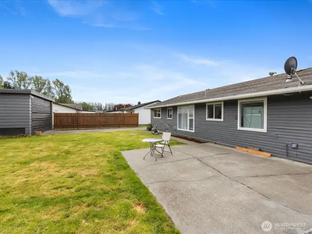 Entertainment sized patio