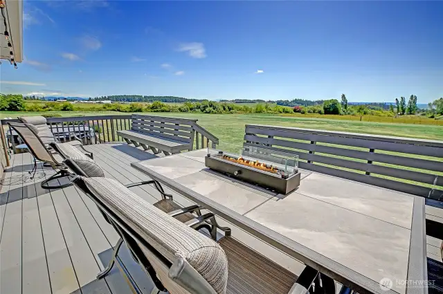 Guest home sunny deck with great views..
