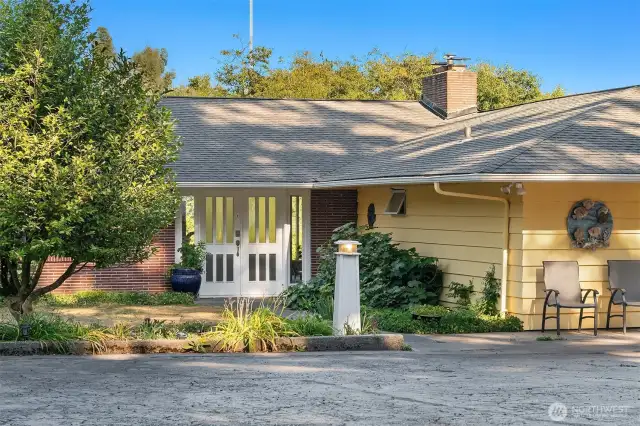 Your own personal lighthouse welcomes you home every night.