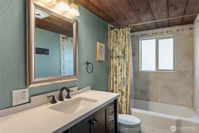 Beautiful upgrades in the full bathroom on the upper level!