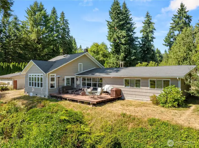 Fantastic private deck with lake view