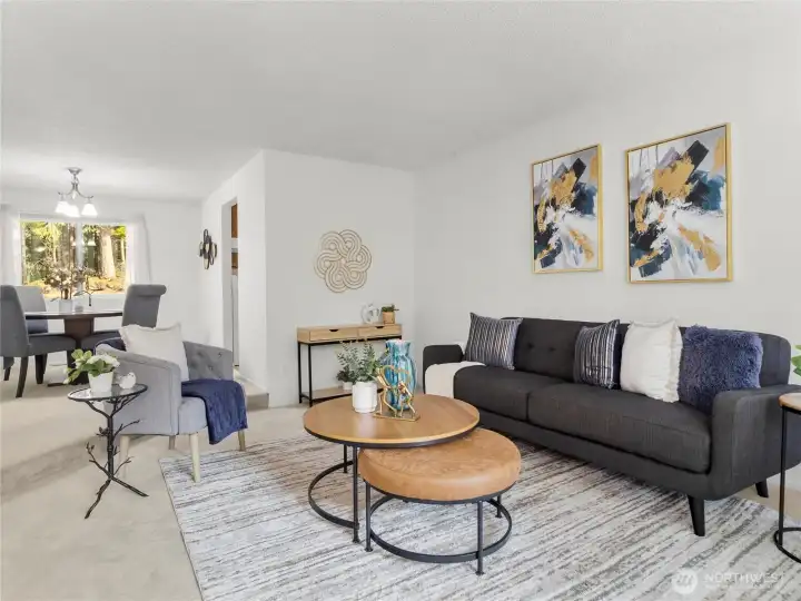 Spacious living room to entertain guest.