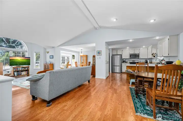 Open concept floor plan with separate dining and kitchen eating area.