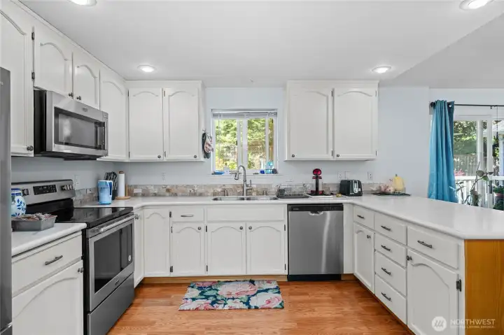 Plenty of space for the baker or chef.