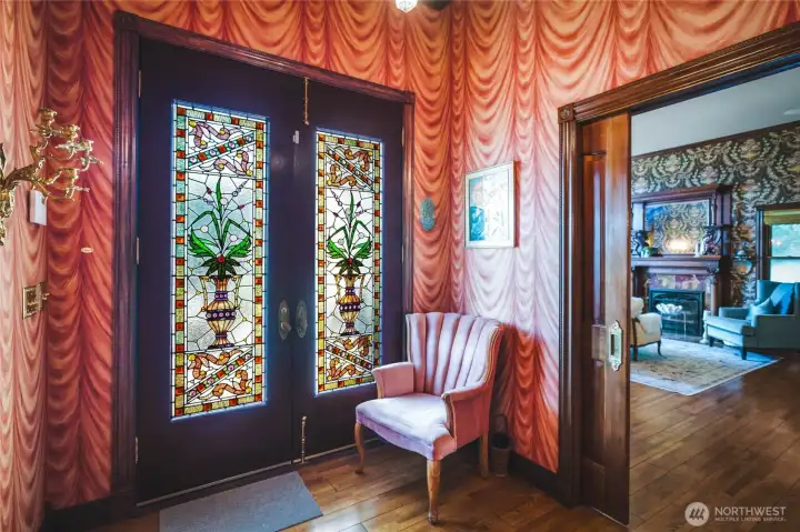 Stunning entry