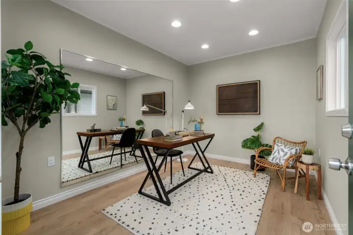 Incredible detached studio space. Art studio? WFH? Workout?