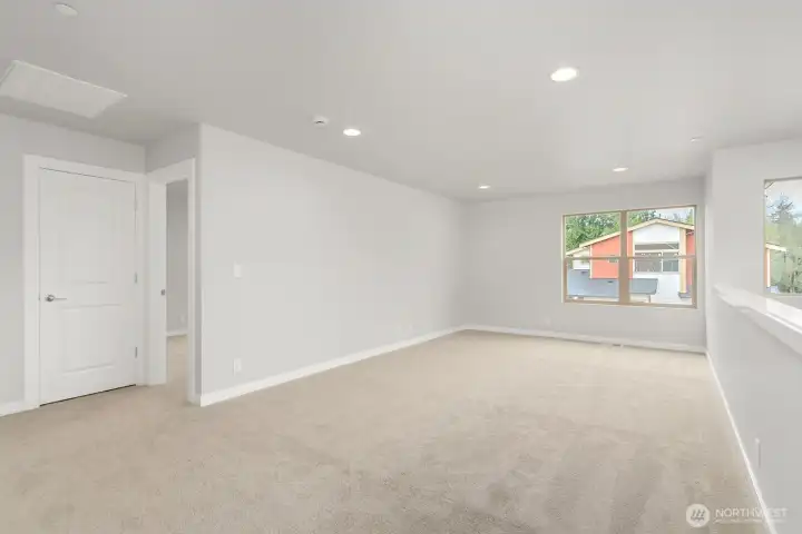 Pics are of same plan. Colors and finishes may vary. See Site Agent for details.