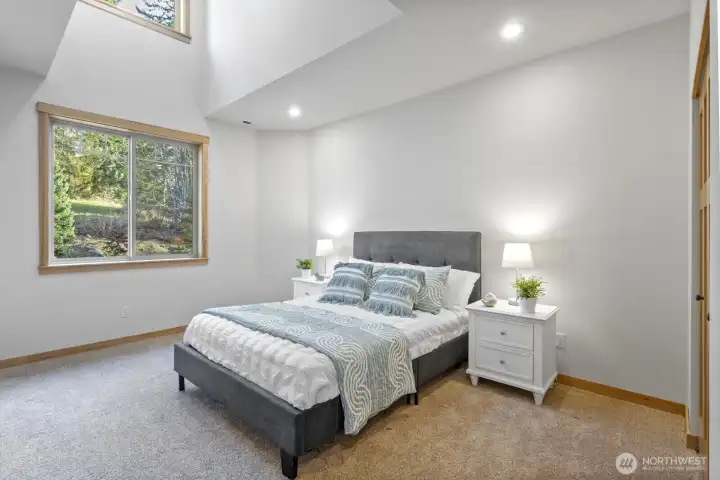 The other Jack-n-Jill bedroom.