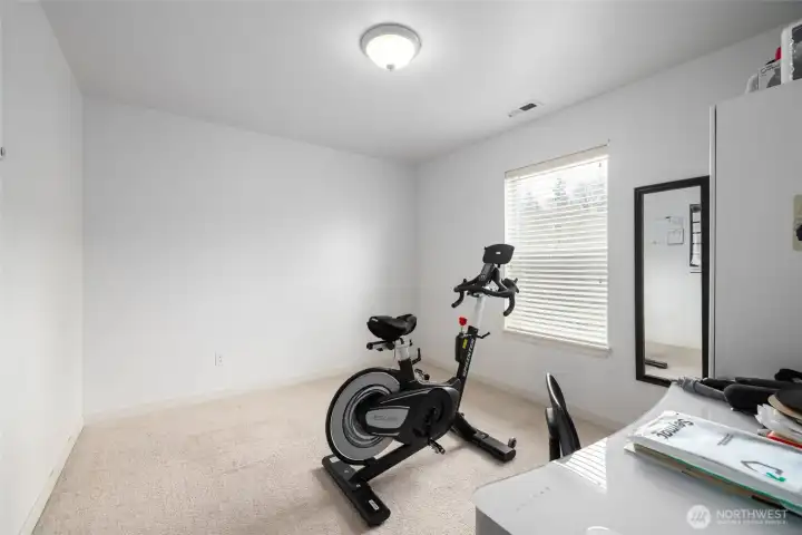 Office/4th bedroom