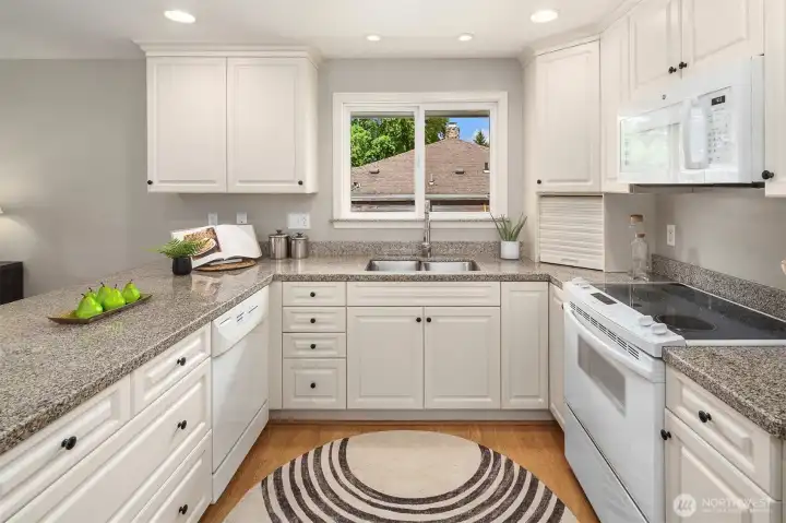 Beautifully updated and cared for kitchen