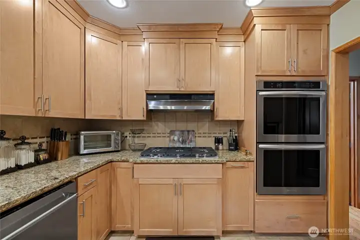 Kitchen with propane stove and double oven