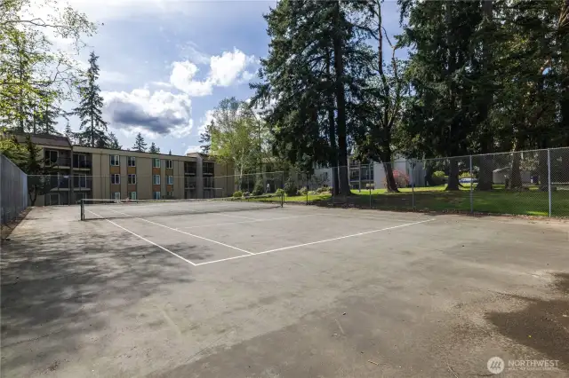 Community tennis court