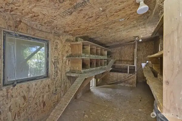Laying area and chick raising room.