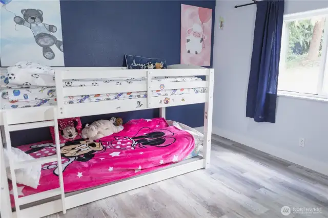 2nd Bedroom