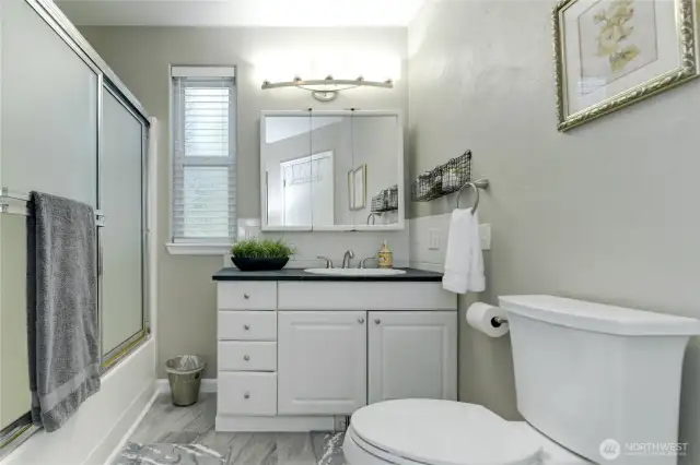 Jack n Jill bathroom.