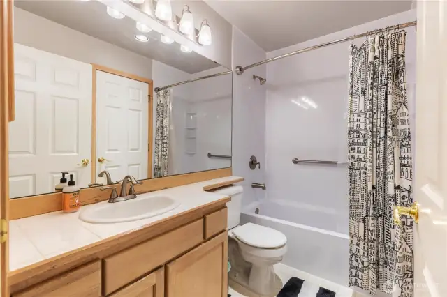 Main bathroom