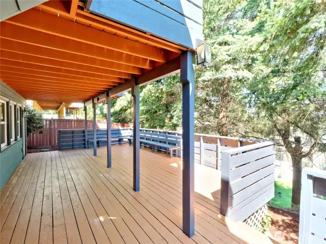 main floor deck