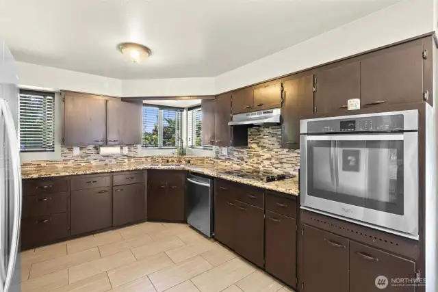 Spacious kitchen